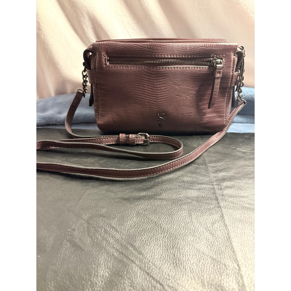 Simply Vera Vera Wang Burgundy Embossed Crossbody Bag‎ Chain Strap Zip Pockets